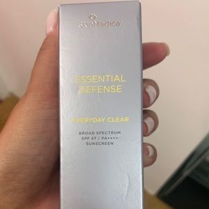 Skinmedica essential defense clear spf